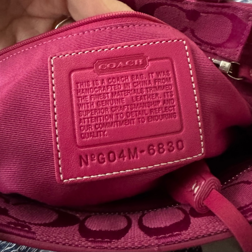 Coach Fuchsia Shoulder Bag - Picture 3 of 8